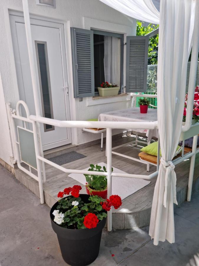Near The Beach Pula Exterior foto